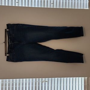 EUC Universal Thread jeans, size 18